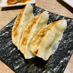 七志 たまプラーザ店 - ペロリと食べれてしまう餃子！！