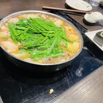 博多もつ鍋 やま中 - 