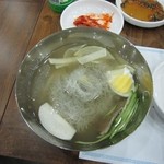 宮の朝 - 2010年の물냉면(水冷麺)₩7000