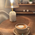HOCCH gallery and book cafe - カフェラテ（650円）