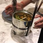 GINGER - シェフがお弁当を配達してくれます(数メートルですが)