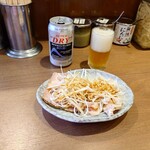 家系ラーメン大ちゃん - 食前酒スーパードライとネギチャーシュー