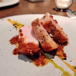 D'ORO HATSUDAI - Secondo Piatto　メイン料理　山形豚ロース肉のロースト　レンズ豆　ミント