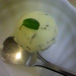 デザートのアイス