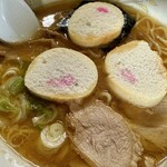いぶき - みそラーメン＋麩増し＋大盛り（メニュー上は1,100円＋100円＋200円）。