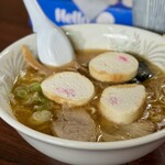 いぶき - みそラーメン＋麩増し＋大盛り（メニュー上は1,100円＋100円＋200円）。