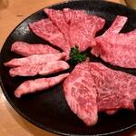 焼肉問屋 牛蔵 - 