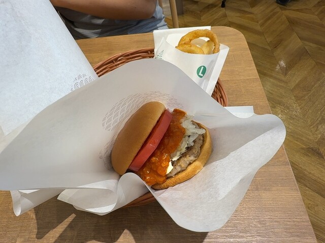 Mos Burger Hatanodai Ten photo 3