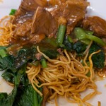 楽園 - 牛腩焼麺