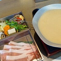白鹿クラシックス - 日吉豚の粕汁鍋