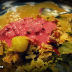 Spice&Dining KALA - パパドをライスの上で砕いてカレーをかけて・・・