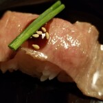 月亭 - 飛騨牛にぎり。