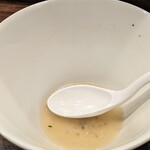 七席中華 コバコ - 本当に美味しいスープ
      最後はブラックペッパーが効いてて最高
      