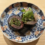 寿し道 桜田 - 胡麻鯖　ハーブ　海苔巻き