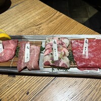 炭火焼肉 牛仁 一番町本店 - 