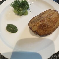 ラ・ボンヌターブル - 