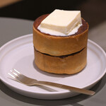 armadillo bakes & coffee - クッキーケイク 2段@税込1,130円