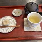 日向時間 - 料理写真:都城煎茶と和菓子のセット