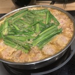 博多もつ鍋 やま中 - 