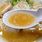 マルチョンラーメン - スープリフト