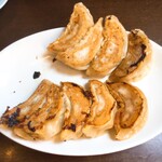 麺や 虎徹 - W餃子(1つ食べちゃった後)