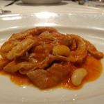 インカント - トリップとギアラをヒヨコ豆、自家製ンドゥイヤと共に仕上げたトマト煮込み