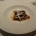 インカント - 牛、豚、羊、馬の4種のお肉をじっくりトマトとカステルデルモンテの赤ワインで煮込んだお肉屋さんのラグー