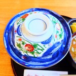 やぶ善 - 蓋付きという特別感。