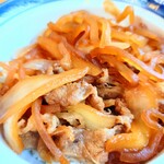 やぶ善 - 見ただけで濃厚さが判る、飴色の具。