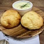 OLGA LE BON BON DONUTS - 