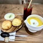 OLGA LE BON BON DONUTS - 