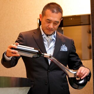 シニアソムリエ齊藤研一が厳選したワインとこだわりの銘酒