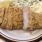 とん平 - 衣はサクサク、ロースはジューシー