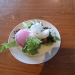 Restaurant Azzurro Mare Terrace on the Bay - サラダにはレモンドレッシング