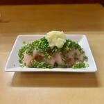 まんとく - さしみ　　　　1210円(税込)