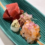 ひろ作 - 本鮪と鰈飛子和えさんでーす。