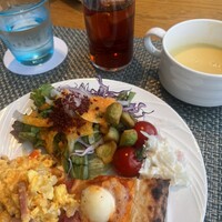 MIDO RESTAURANT PIC NIKA - 