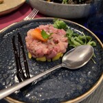 TANTIKKIA - マグロの下はフルーツだった(洋梨っぽいやつ)