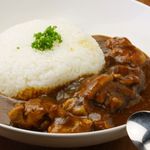 デュプラ デ オロ ヒローズ - 人気の燻製カレー！！Hiro,Zおすすめのふわふわチキンカレー