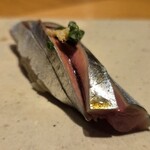 すしやのたい悟 - 最後は秋刀魚でさっぱりとしました。今期は秋刀魚が豊漁で嬉しいですね♪