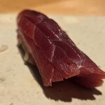 すしやのたい悟 - 大間の天然本鮪赤身・・鉄分たっぷりな感じで旨し！！