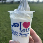 ヤツレン ソフトクリーム売店 - 