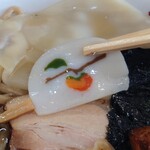 ラーメン金子 - かまぼこ。