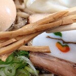 ラーメン金子 - メンマ。