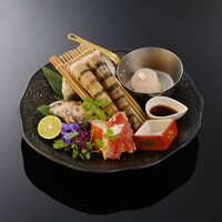  海鮮焼盛り合わせ （あわび・たらば蟹・帆立・大海老）