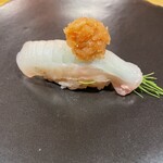 鮨 大和 - 平目かな？