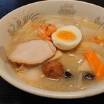 芳蘭 - 五目ラーメン(900yen)