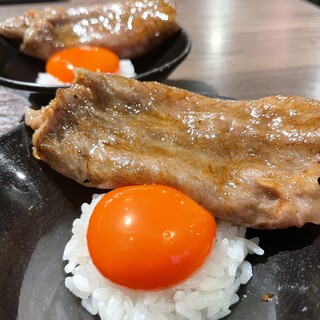 黒毛和牛焼肉 白か黒_2