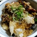 イチビキ - うなぎまぶし。二杯目は薬味を添えて。