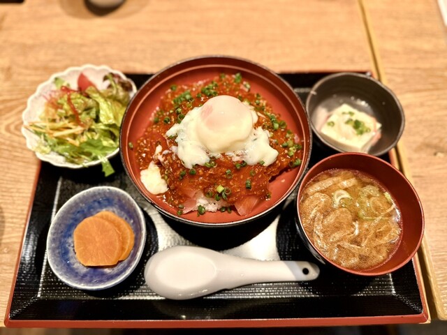 Sumibiyaki to Hagama Gohan Aitaka